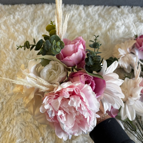 Artificial Floral Stems Set of 4 Pink Faux Bouquets - Picture 15 of 16